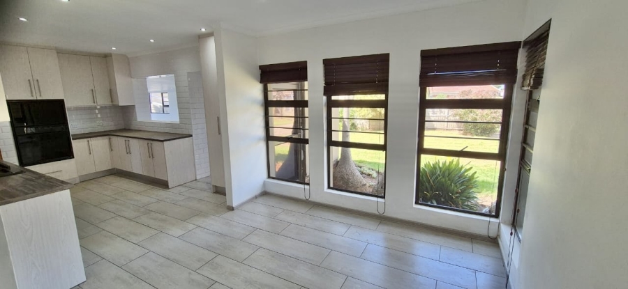 3 Bedroom Property for Sale in Rowallan Park Eastern Cape